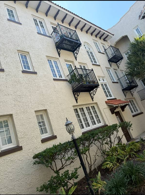 Condo for rent at 2117 W Dekle Ave, Tampa, FL 33606