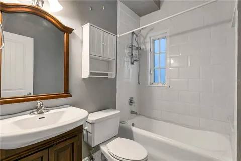 Condo for rent at 2117 W Dekle Ave, Tampa, FL 33606