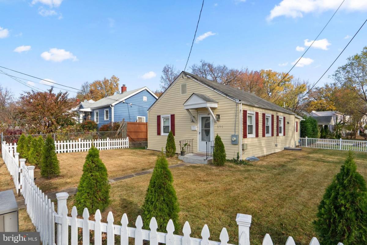 House for rent at 5701 31st Ave, Hyattsville, MD 20782