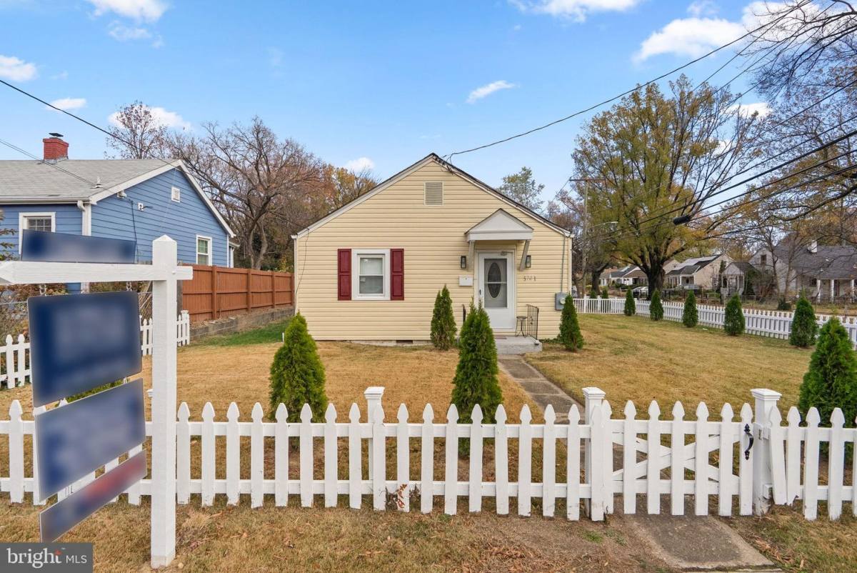 House for rent at 5701 31st Ave, Hyattsville, MD 20782