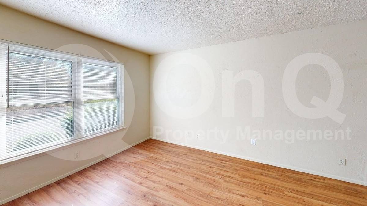Apartment for rent at 410 Bryan St #17, Denton, TX 76201