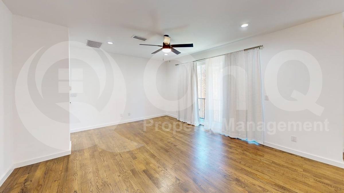 Townhouse for rent at 1552 Cosette Dr, Dallas, TX 75215