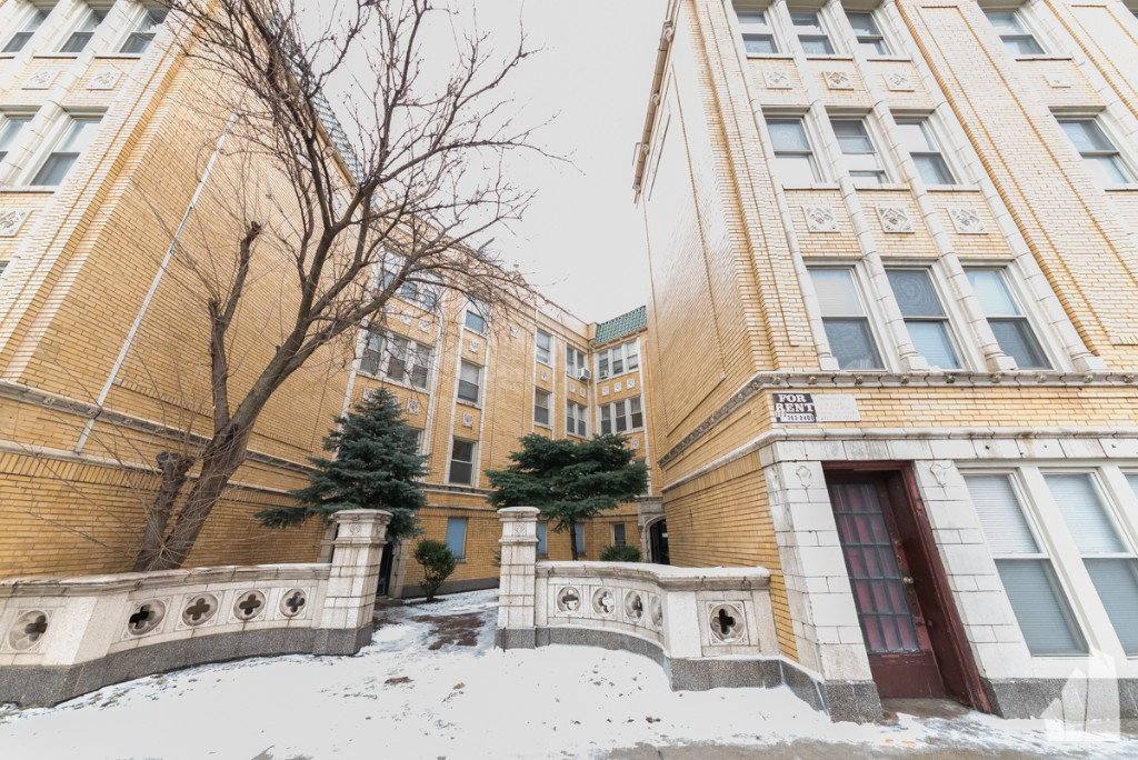 Apartment for rent at 4255 W Addison St #65-1, Chicago, IL 60641