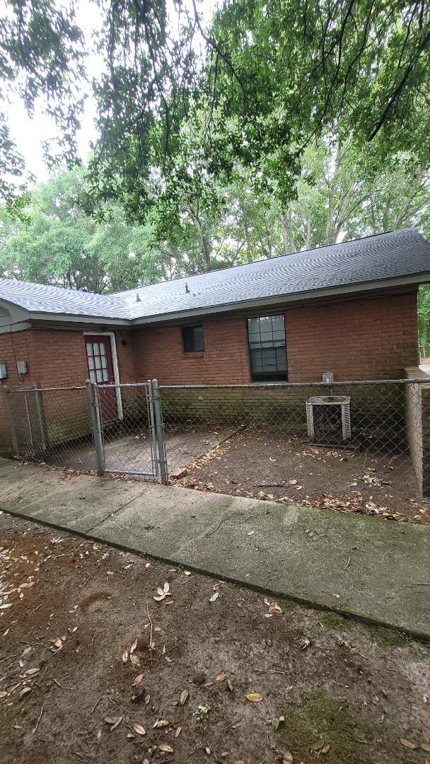Apartment for rent at 226 N Mock Rd #2, Albany, GA 31705