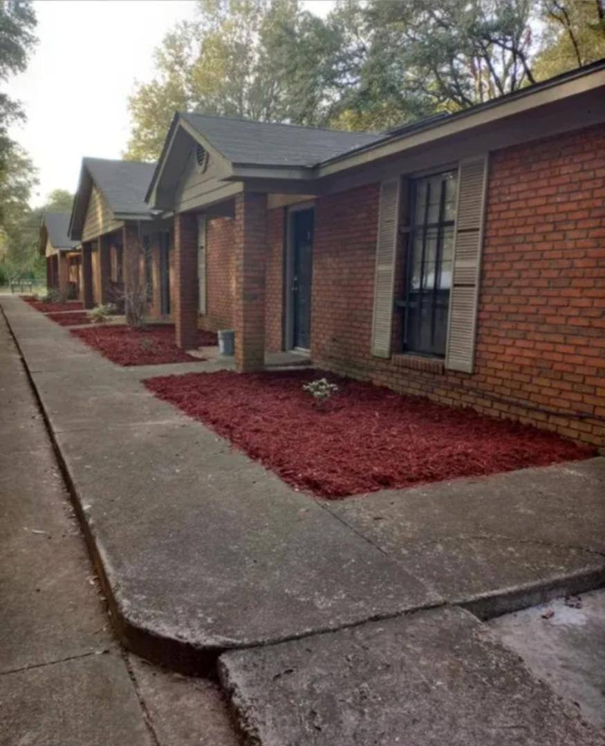 Apartment for rent at 226 N Mock Rd #2, Albany, GA 31705