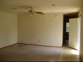 Townhouse for rent at 1905-B SW E Ave, Lawton, OK 73501