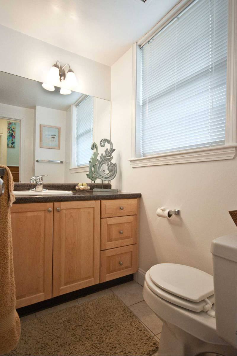 Apartment for rent at 563 VFW Parkway, Chestnut Hill, MA 02467