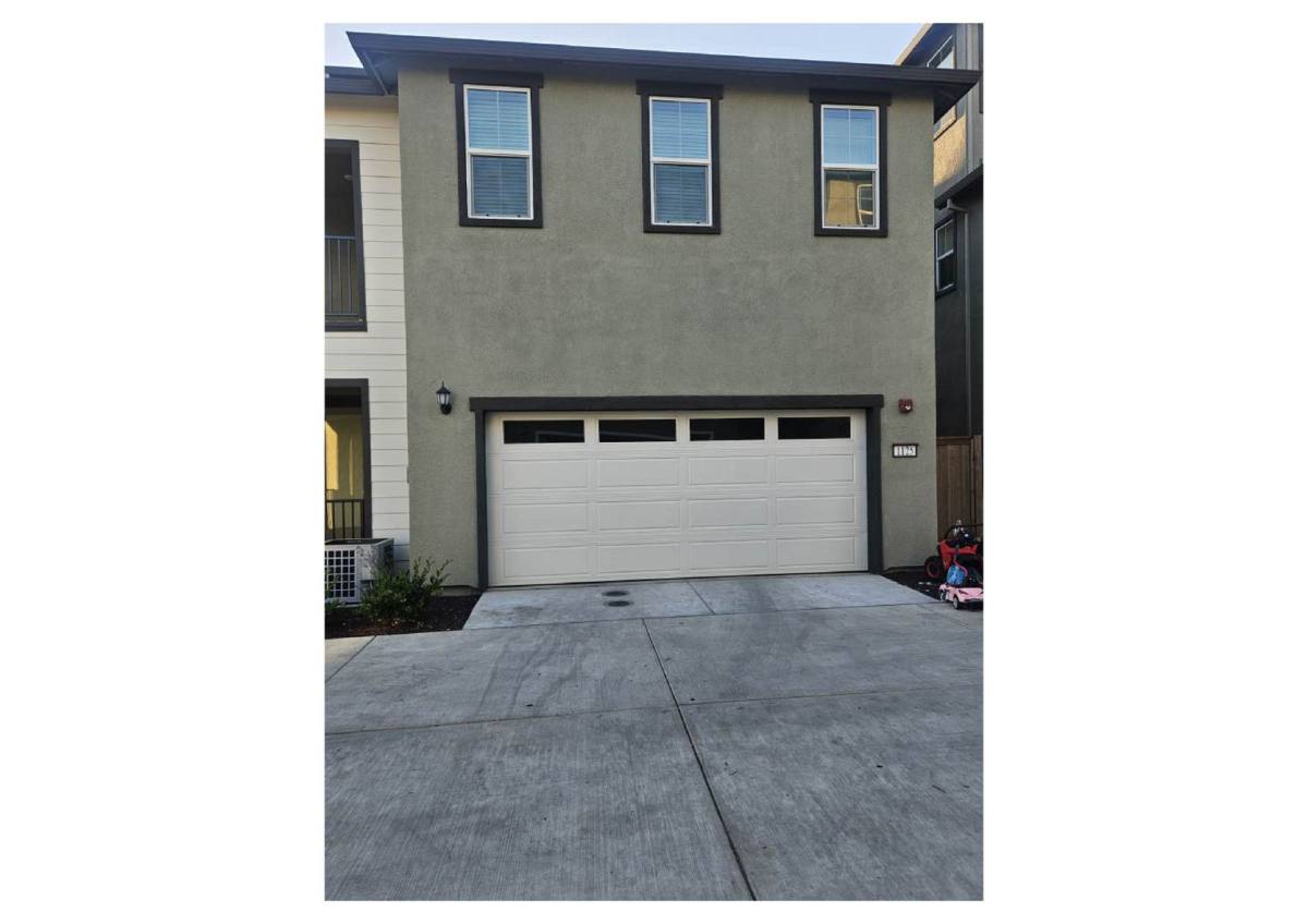 House for rent at 1125 Bellawood Dr, Galt, CA 95632
