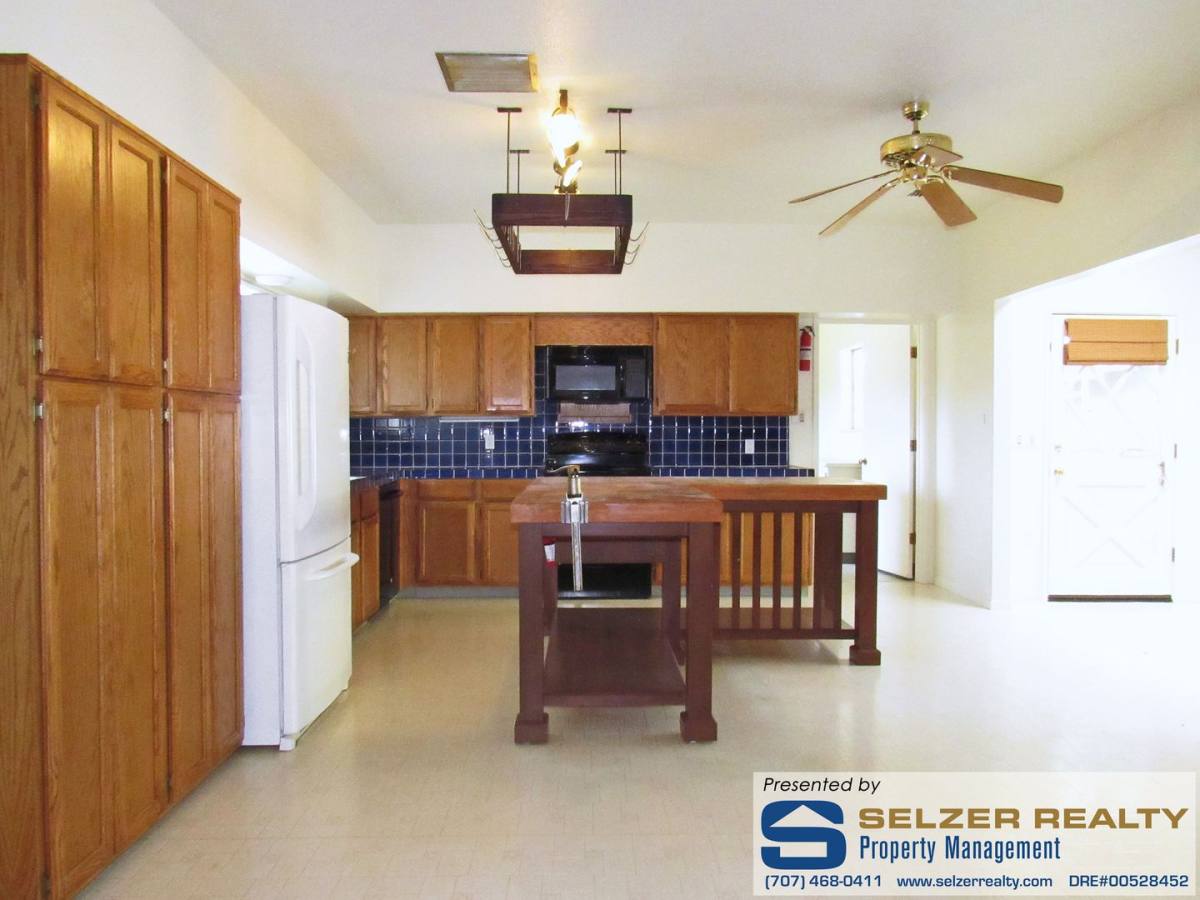 House for rent at 11900 Hewlitt & Sturtevant Rd, Hopland, CA 95449