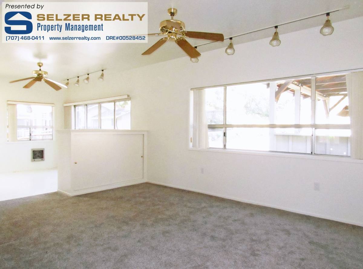 House for rent at 11900 Hewlitt & Sturtevant Rd, Hopland, CA 95449