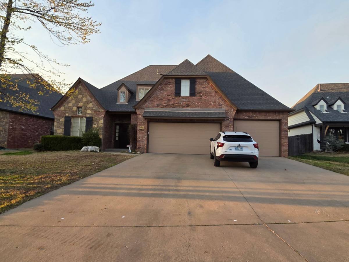 House for rent at 9269 E 119th St S, Bixby, OK 74008