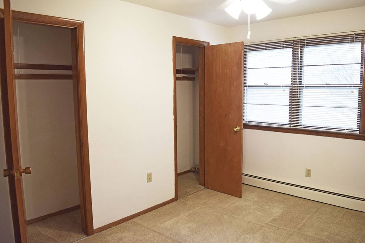 Apartment for rent at 507- 509 W Green St, Champaign, IL 61820