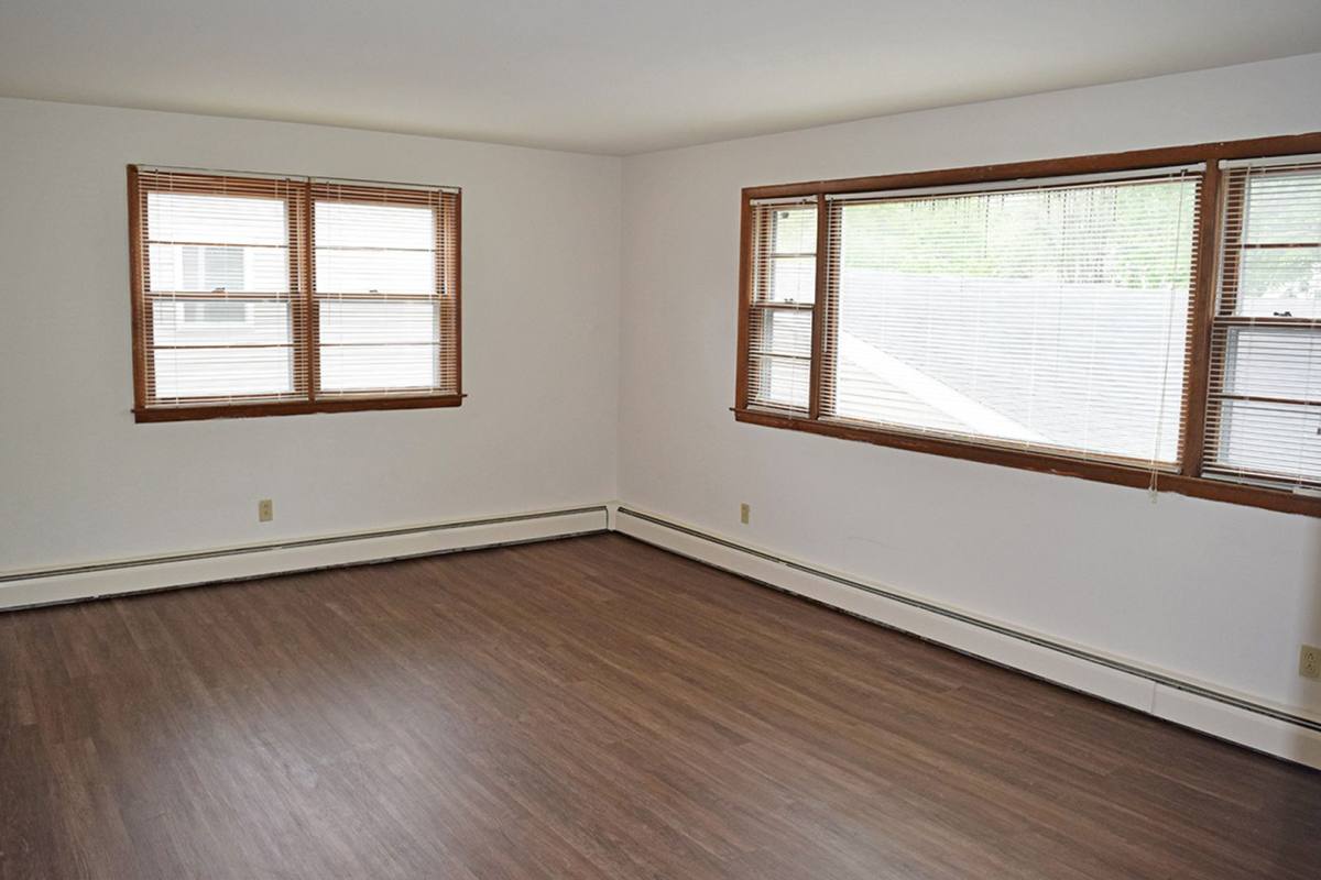 Apartment for rent at 507- 509 W Green St, Champaign, IL 61820