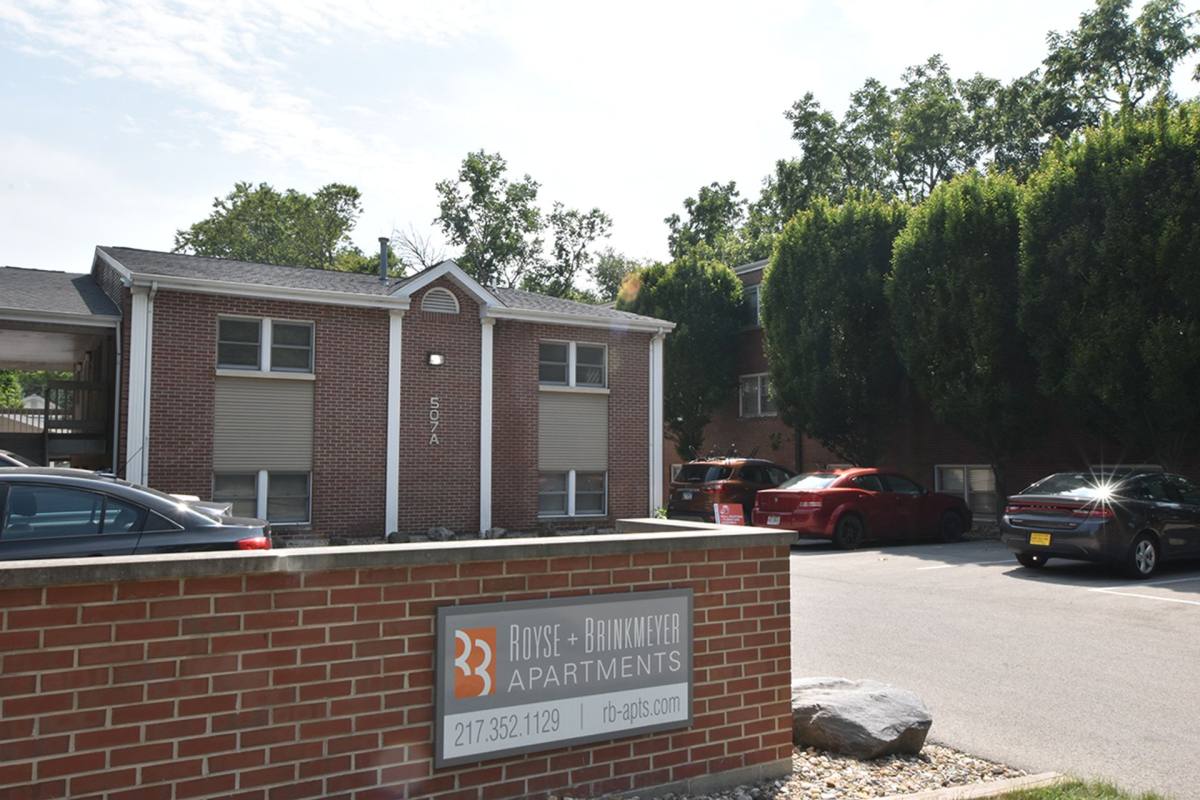 Apartment for rent at 507- 509 W Green St, Champaign, IL 61820