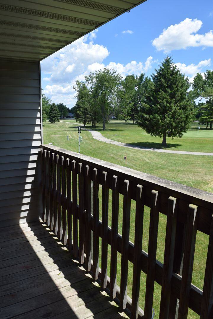 Apartment for rent at 806, 910 Hartwell Dr, Savoy, IL 61874