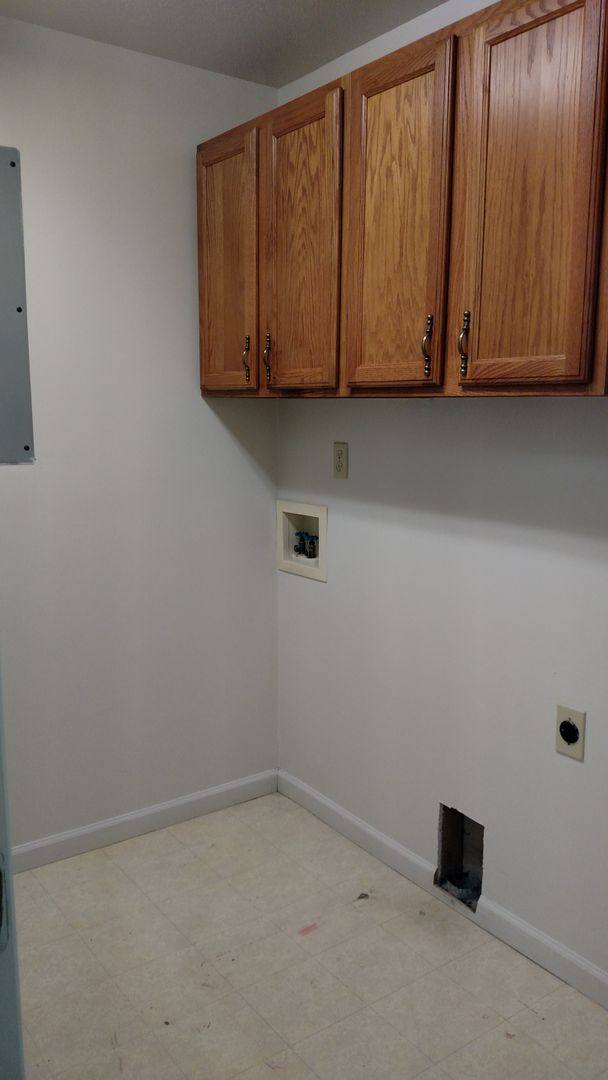 Apartment for rent at 806, 910 Hartwell Dr, Savoy, IL 61874