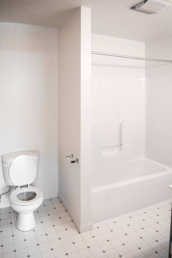 Apartment for rent at 806, 910 Hartwell Dr, Savoy, IL 61874