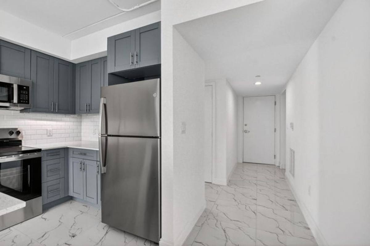 House for rent at 250 W Hidden Valley Blvd, Boca Raton, FL 33487