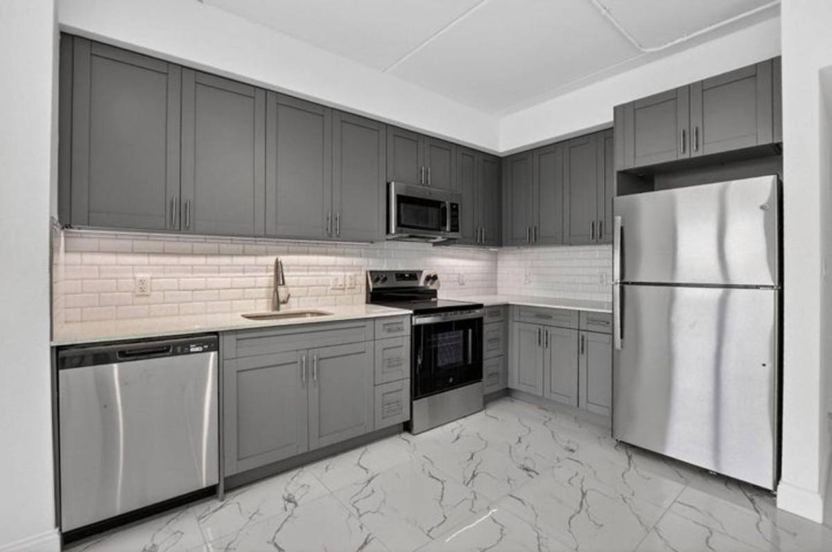 House for rent at 250 W Hidden Valley Blvd, Boca Raton, FL 33487