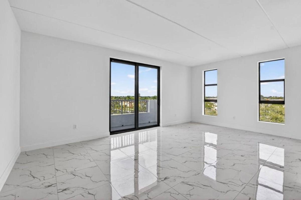 House for rent at 250 W Hidden Valley Blvd, Boca Raton, FL 33487
