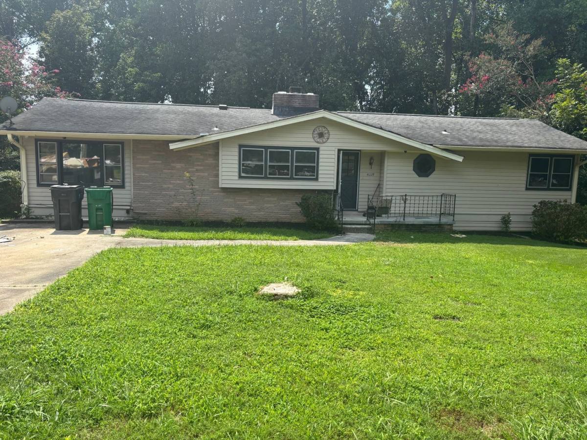 House for rent at 6225 Branch Hill Circle, Charlotte, NC 28213
