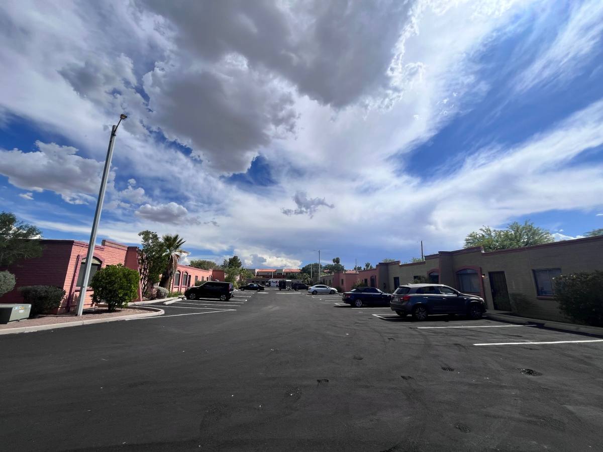 Townhouse for rent at 446 E Pastime Rd, Tucson, AZ 85705