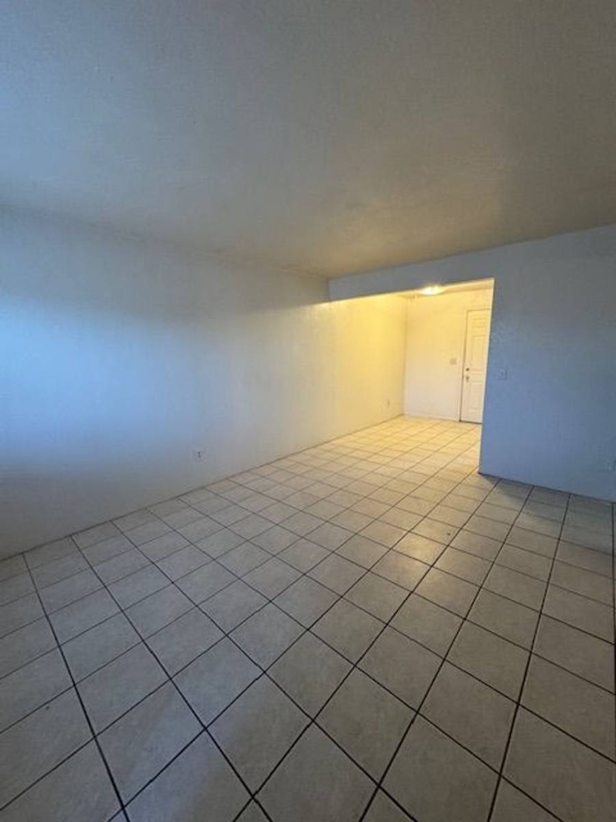 Townhouse for rent at 446 E Pastime Rd, Tucson, AZ 85705