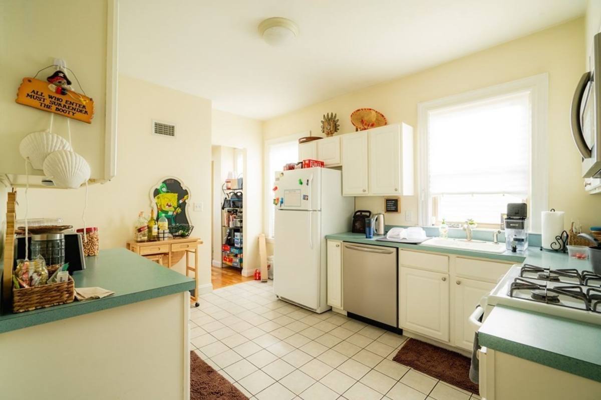 Apartment for rent at 31-33 Mapleton St, Brighton, MA 02135