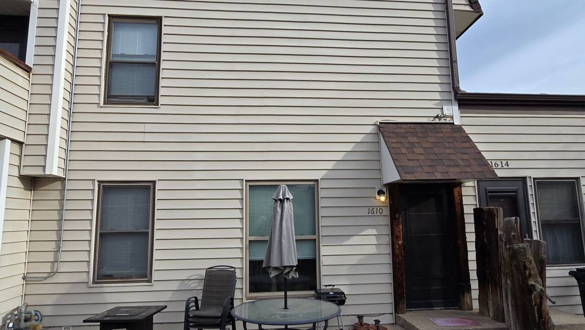 Townhouse for rent at 1610 E 17th St, Loveland, CO 80538