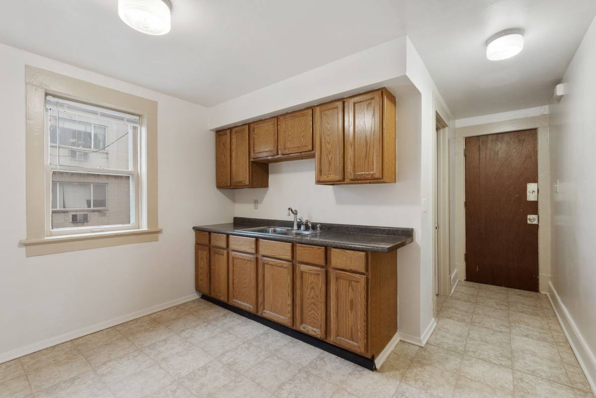 Apartment for rent at 819-21 N 21st, Milwaukee, WI 53233