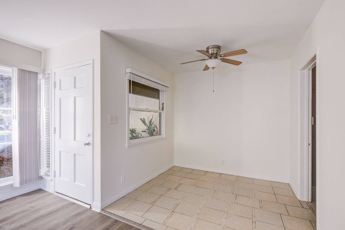 Apartment for rent at 5700 Corbett St, Los Angeles, CA 90016