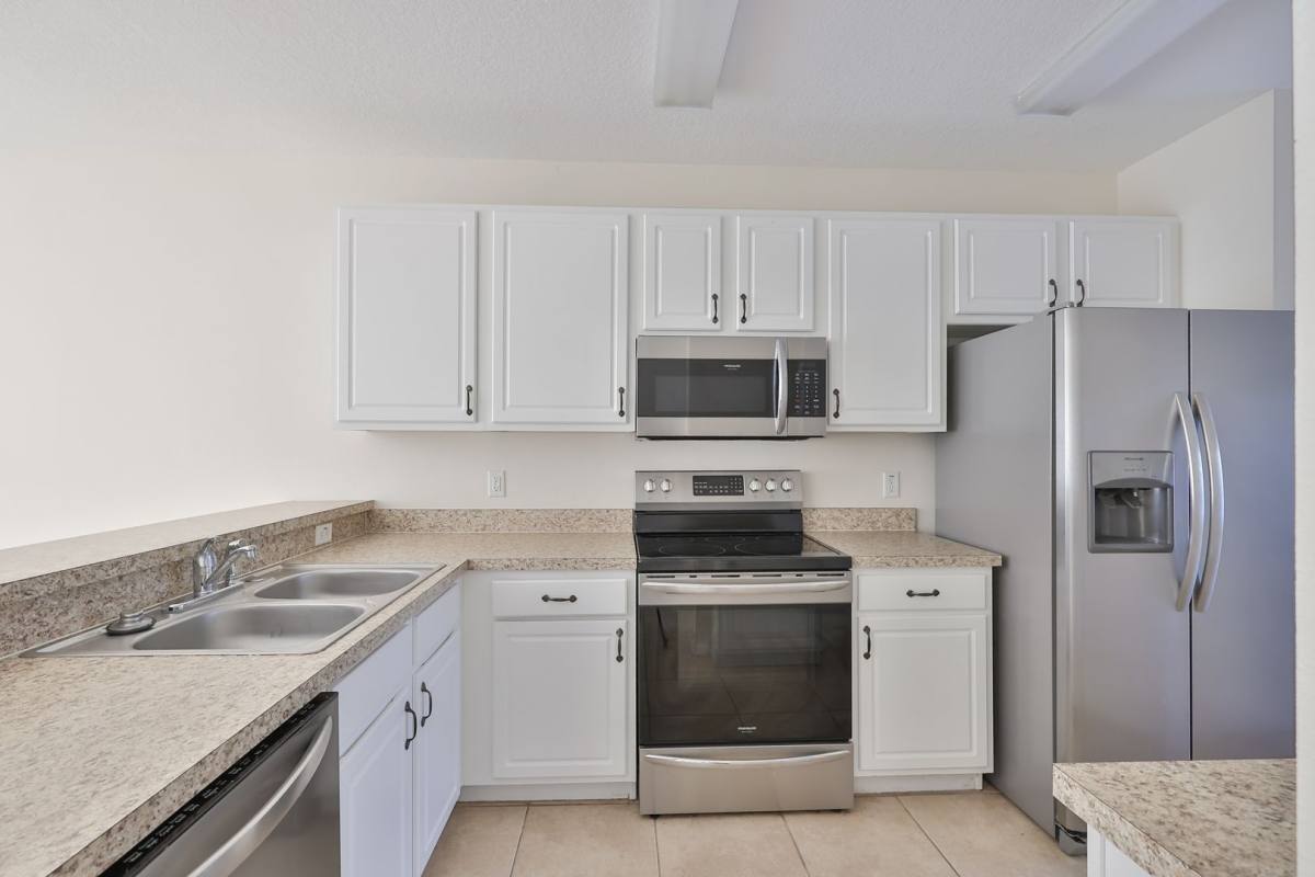 Townhouse for rent at 15843 Fishhawk View Dr, Lithia, FL 33547