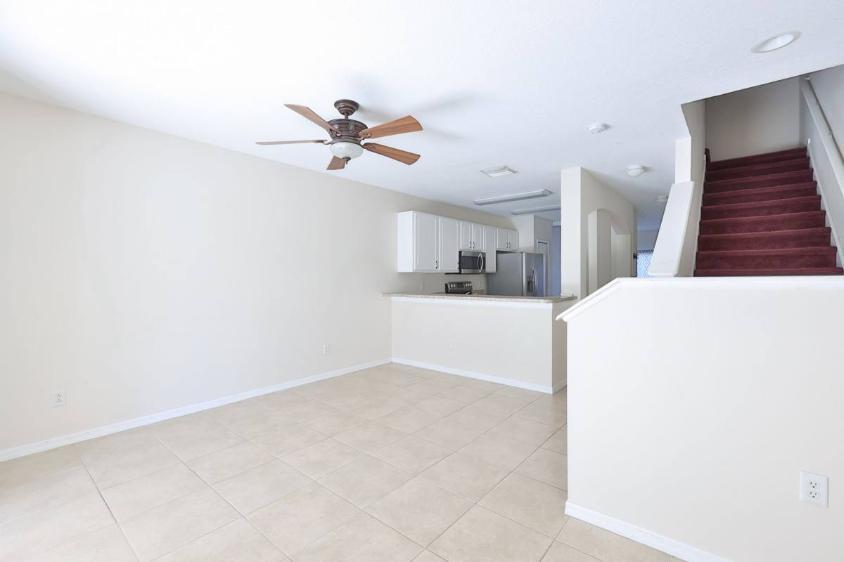 Townhouse for rent at 15843 Fishhawk View Dr, Lithia, FL 33547