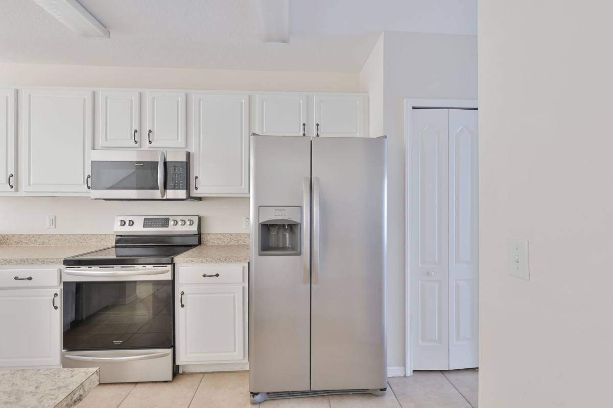 Townhouse for rent at 15843 Fishhawk View Dr, Lithia, FL 33547