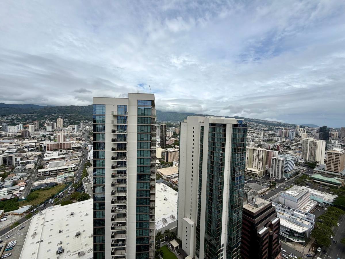 Condo for rent at 1391 Kapiolani Blvd, Honolulu, HI 96814