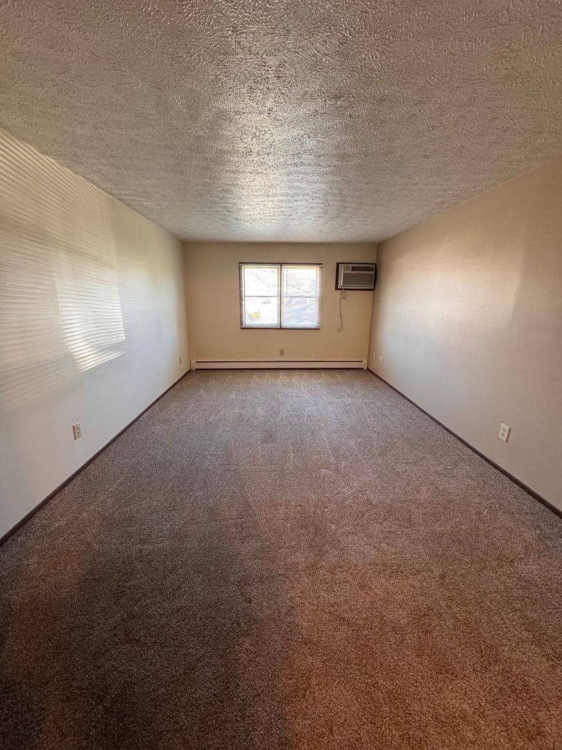 Apartment for rent at 1100 W Western Reserve Rd, Youngstown, OH 44514