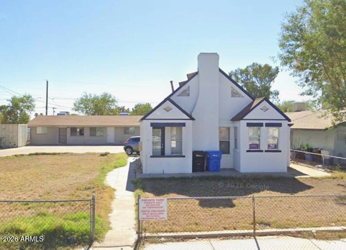 Townhouse for rent at 1833 E Harvard St, Phoenix, AZ 85006