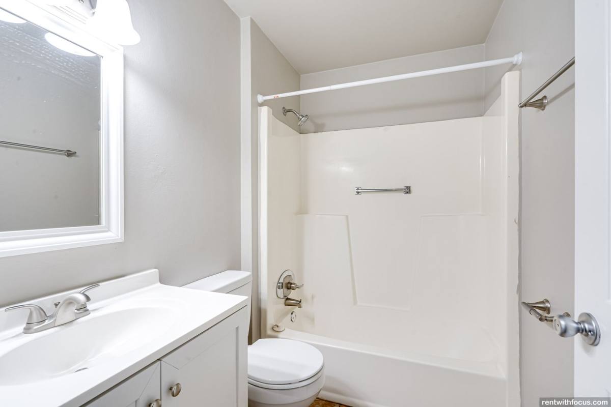 Apartment for rent at 2031 Vine St, Green Bay, WI 54302