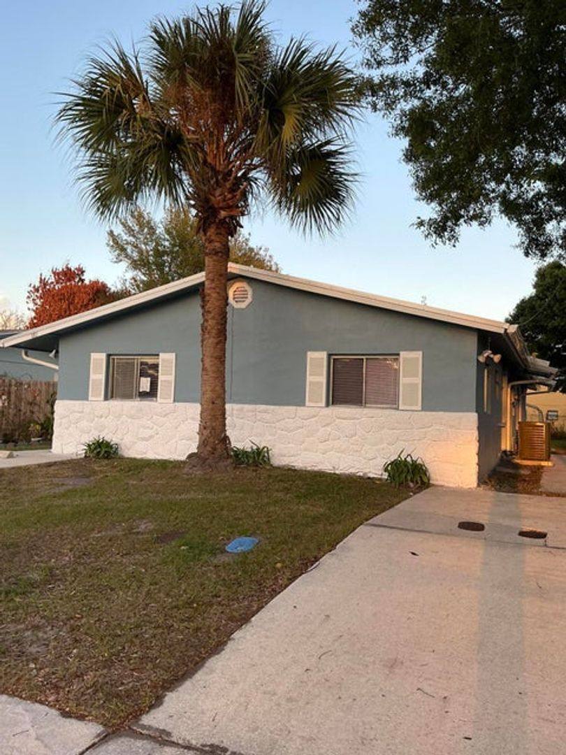 House for rent at 812 N 24th St, Fort Pierce, FL 34950