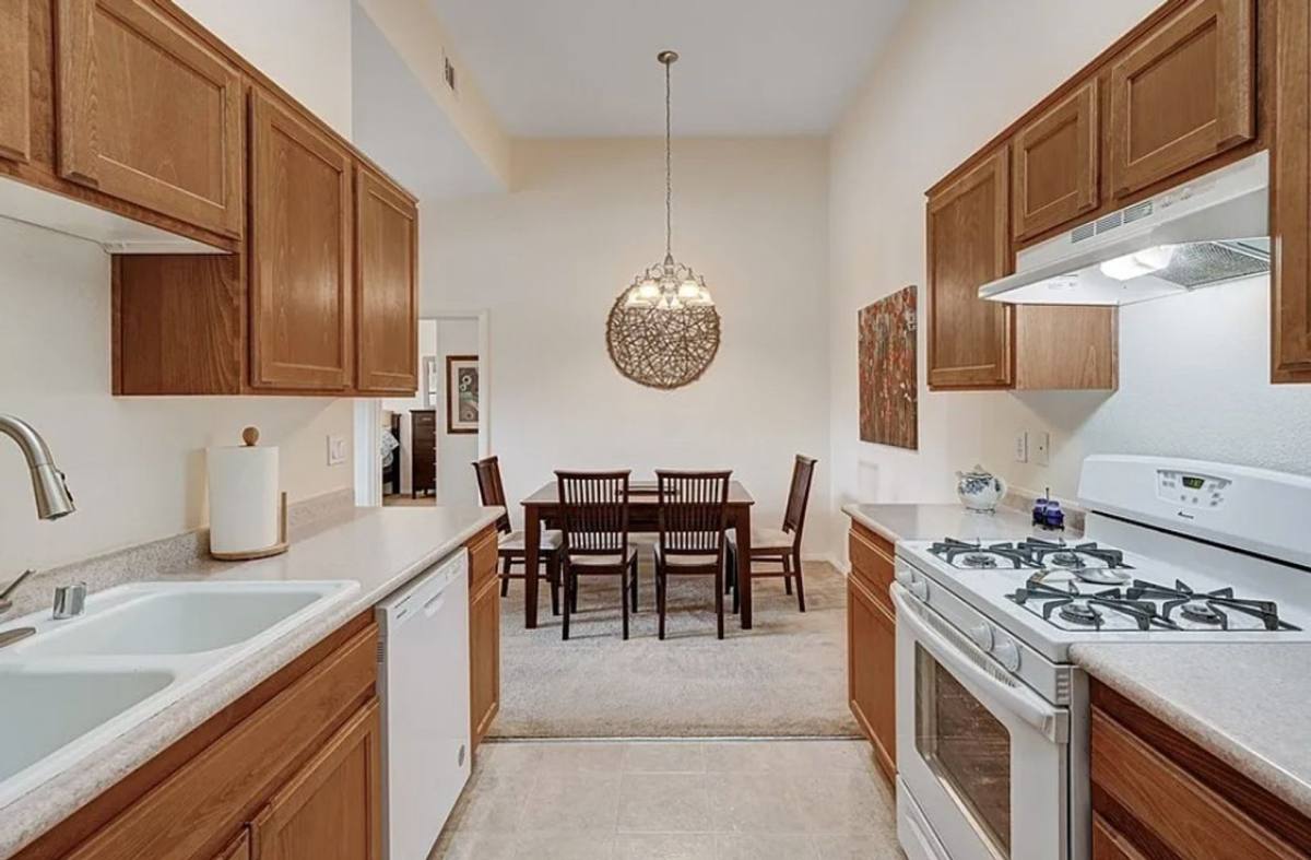 Apartment for rent at 8985 S Durango Dr, Las Vegas, NV 89113