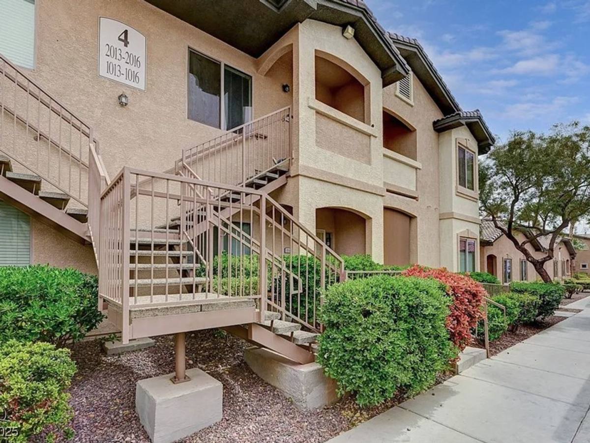 Apartment for rent at 8985 S Durango Dr, Las Vegas, NV 89113