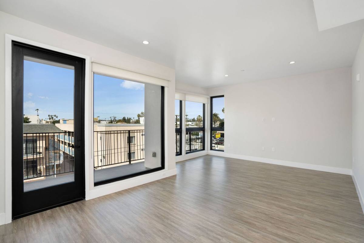Apartment for rent at 5550 Bonner Ave, North Hollywood, CA 91601