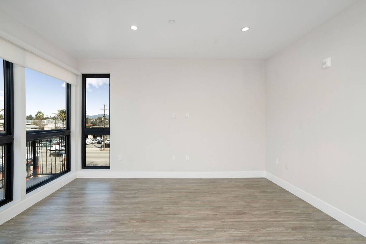 Apartment for rent at 5550 Bonner Ave, North Hollywood, CA 91601