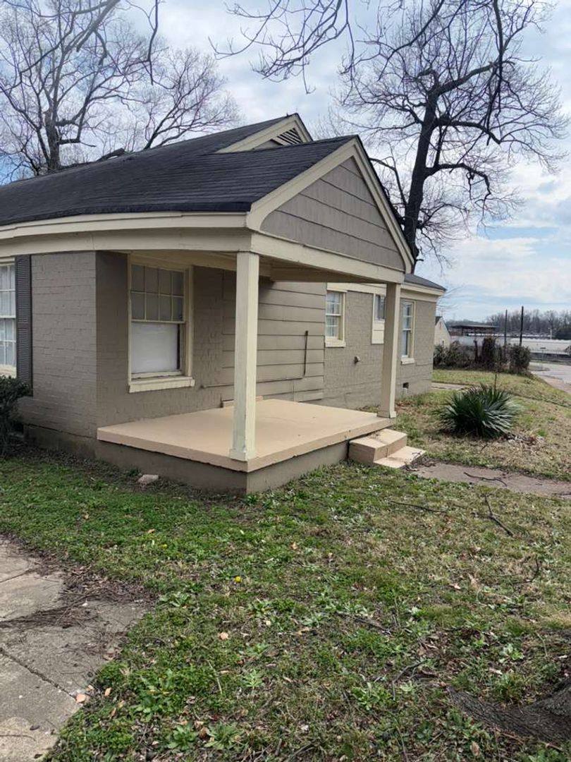 House for rent at 2283 Poe Ave, Memphis, TN 38114