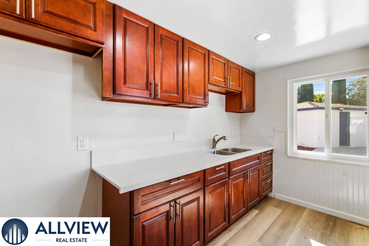 Apartment for rent at 452 S Shaffer St, Orange, CA 92866