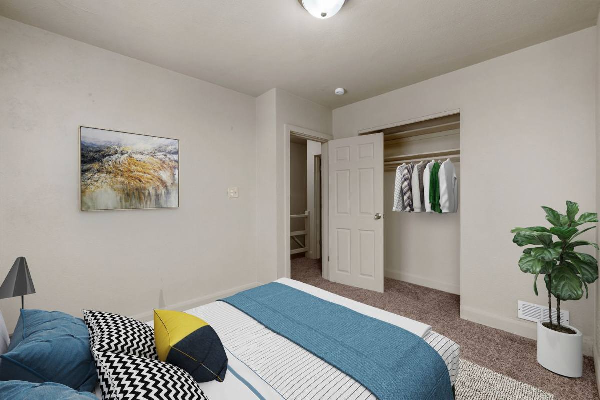 Apartment for rent at 1108 Powell St, Saint Charles, MO 63301