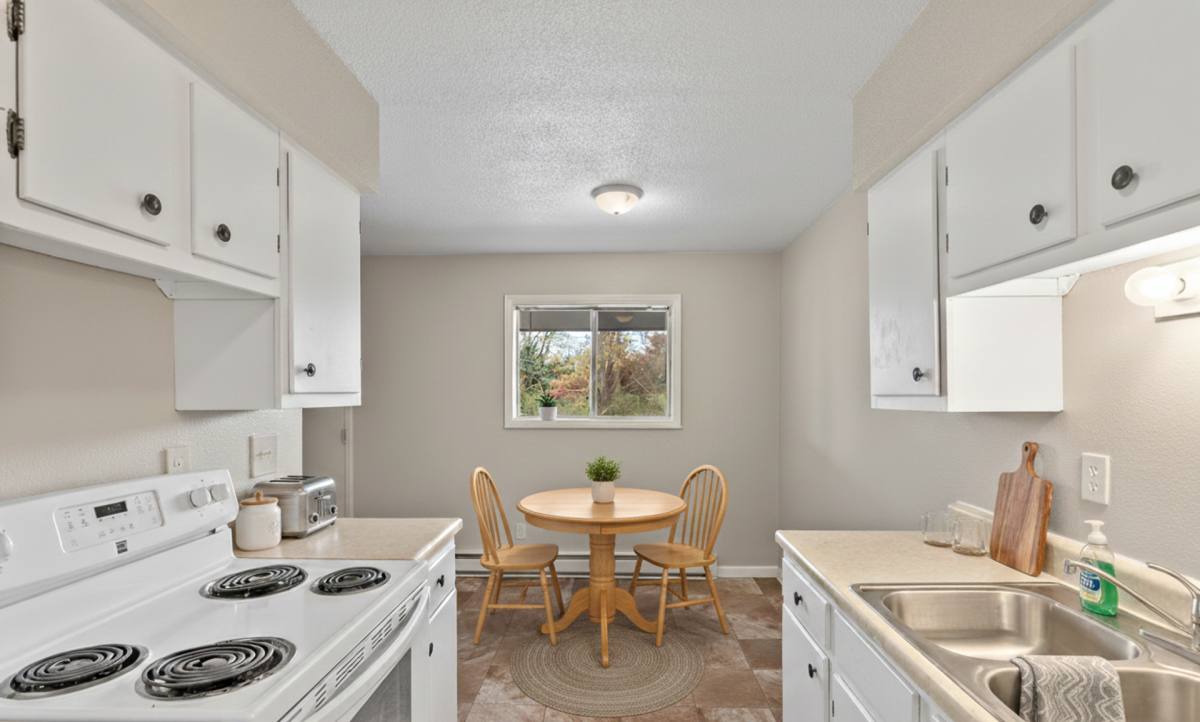 Apartment for rent at 212 Washington St, Keokuk, IA 52632