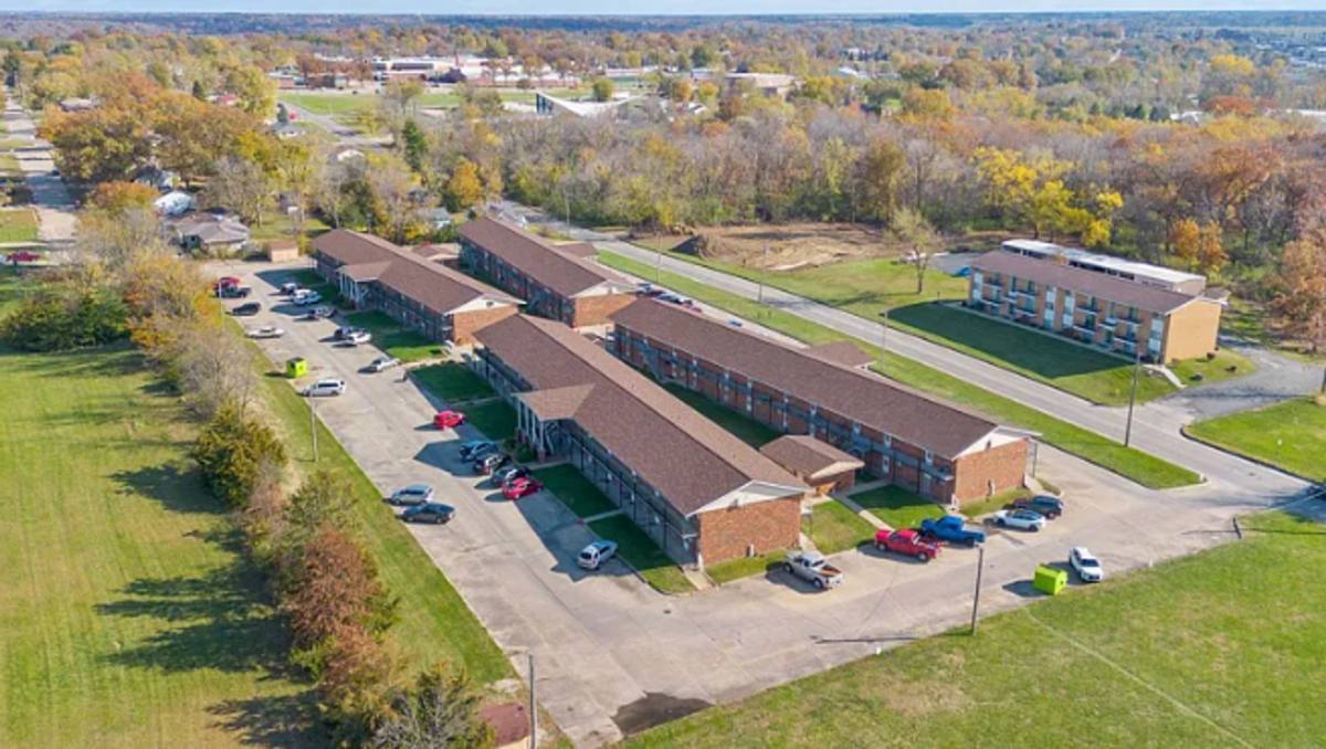Apartment for rent at 212 Washington St, Keokuk, IA 52632