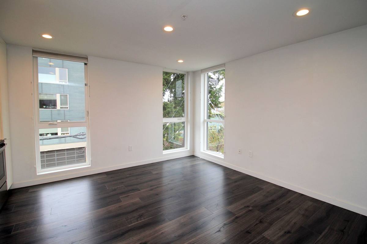 Condo for rent at 1480 N Jarrett St, Portland, OR 97217