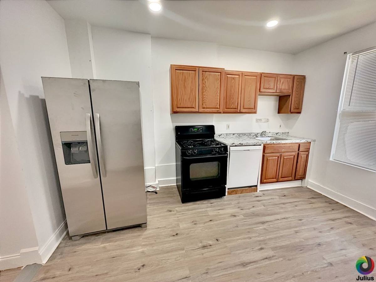 House for rent at 911 N Rose St, Baltimore, MD 21205